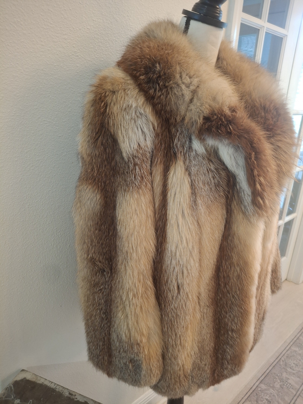 Women's Vintage Multi-Tone Red/Brown Fox Fur Coat Jacket - Picture 3 of 9